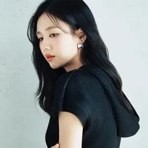 X요이츠 26SS 플리츠 후드 스트링 블라우스