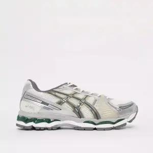 아식스 26SS 젤 카야노 12.1 크림 카본 공용 스니커즈 1203A759 105