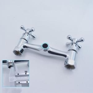 1PC 황동 실버 욕조 수도꼭지 더블 핸들 듀얼 컨트롤  것과  물 혼합 밸브 탭 벽 마운트