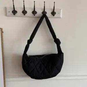 [라일리] Rly 여자 데이트 패션 외출 나들이 퀼팅 가방 숄더 백