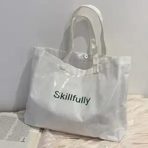 [프로셀러] 캐주얼 비닐 코팅 대학생 여행보조가방 데일리 에코백