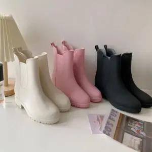 [오노마] ONM 여성 러블리 미들 장화 장마철 방수 레인부츠 3컬러