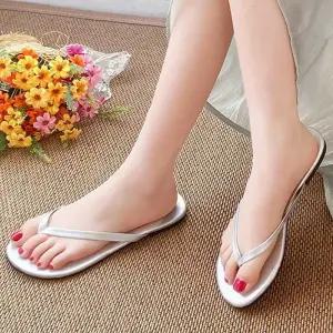 [라일리의류] Rly 일상 데일리 여름 물놀이 주말 외출 쪼리 슬리퍼 코디