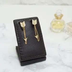 [라일리의류] Rly 화살 체인 드롭귀걸이