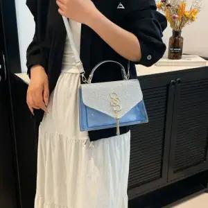 여자 캐주얼 빈티지 크로스백 레터링 메탈 여름용 럭셔리 체인 숄더 패피2