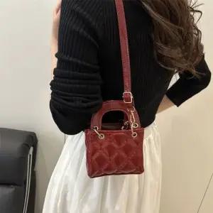 여사친 여름 슬림핏 트렌드 토트백 크로스백 패피2