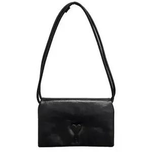 MUST IT_[논현 더팩토리] 26SS 하트 로고 가죽 Voulez Vous 스트랩 지갑 ULL164 AL0052 001)