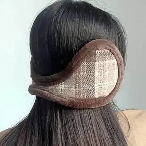 여성 브라운 체크패턴 귀마개 방한 털 니트귀도리 왕 보온