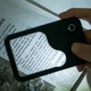 어르신 고배율 독서 노안 확대경 휴대용 카드형