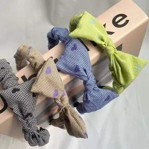 슬림 셔링 미니체크 하트 패턴 리본 포인트 헤어밴드