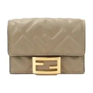 MUST IT_바게트 마이크로 트리폴드 지갑8M0395 AAJD F0E65