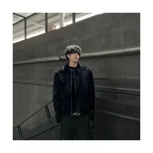 남성 깔끔한 가을 자켓 뱀눈 등뼈 블랙 숏코트 봄 뱀피 자수 칼라 재킷 인기3