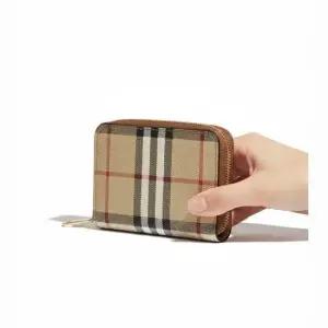 MUST IT_ Reorder Small Check Zip Wallet 8109810) 스몰 체크 지퍼 지갑)