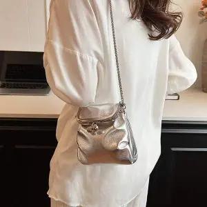 WL 여성 미니 크로스 백 데일리 가죽 체인 가방 실버 여행크로스백