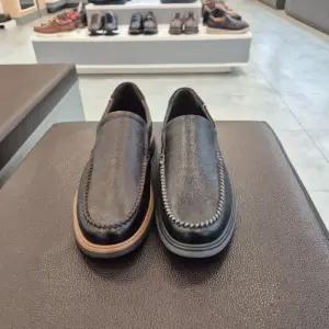 [엘칸토]엘칸토 HC11 소가죽 남성화 N0W6U43J9Y1585 (48359855)