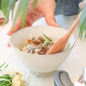 [롯데백화점]브로드아미(식품) 국내산 달래꼬막장 밑반찬 입맛돋우는 30년전통의 맛 330g