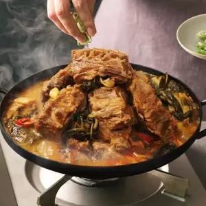 대용량 고기듬뿍 우거지감자탕 3kg x 1팩