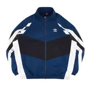 엄브로 더블데커 스탠넥 배색 블루종 바람막이 네이비 UQ121CJK13