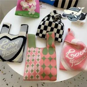 [라일리] Rly 스타일리쉬 패턴 손가방 스포티 나들이 니트