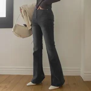 [3단기장/5사이즈] 라인굿 세미 부츠컷 데님팬츠