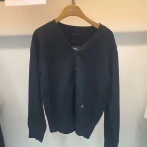 [로엠] 브이넥 가디건 RMCKF23R98_SH_SH