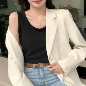 [오노마] ONM 와플 루즈핏 페미닌룩 데일리 U넥민소매 나시 티셔츠