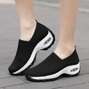 [라일리의류] Rly 여성 편한 슬립온 워킹화 에어굽 니트 운동화