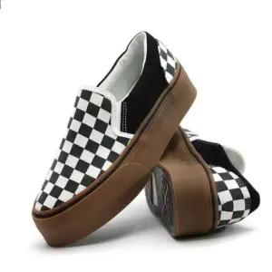 여자스니커즈단화 여성용 통굽슬립온 키높이 운동화 10대 20대 패션