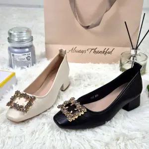 [제이시]제이시 3cm 소가죽 플랫 발편한 큐빅 통굽 구두 K446