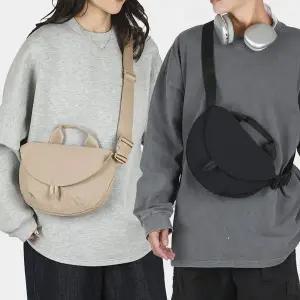 [셀러에이드]WL 여행 반달 가벼운 힙색 크로스 백 핸드폰 가방 예쁜크로스백