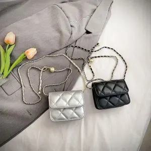 미니사각 크로스백 WFJ6653