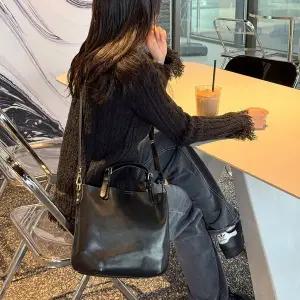 토트 가죽 크로스백1 WFJ65GL