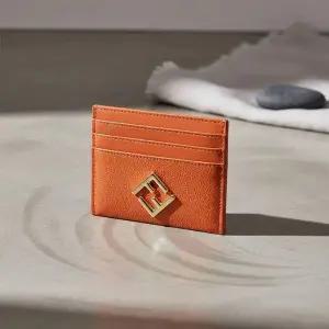 SS25 여성 다이아몬드 카드지갑8M0445 ALV4 F1SKH