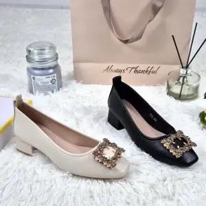 [제이시]제이시 3cm 발편한 무지 외반증 가죽 큐빅 구두 K446