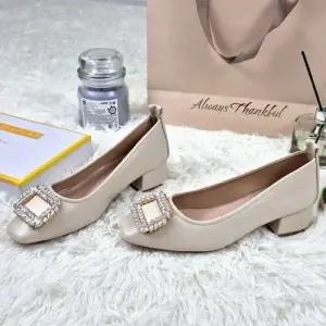 [제이시]제이시 3cm 발편한 무지 외반증 가죽 큐빅 구두 K447