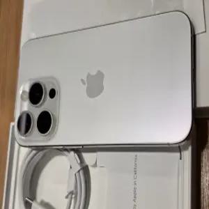 아이폰15프로 256기가 배터리100%