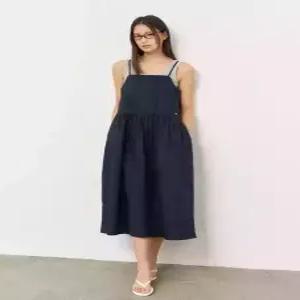 제너럴아이디어 generalideastandard 루즈핏 코튼 슬리브리스 롱 원피스 DEEP NAVY WBE2L15508