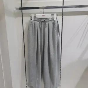 [소이]맞주름 폴딩 빅와이드바지 26M0252_GY_KG