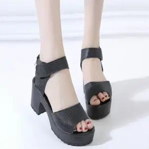 [오노마] ONM 여성 발목 찍찍이 통굽 여름 샌들 키높이 발편한 샌달