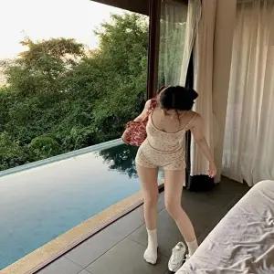 백리스 꽃패턴 로맨틱 귀여운 나시 점프슈트 홈웨어 (HSJ-WFITA9T)