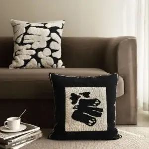 사각 쿠션 소파 니트쿠션 북유럽 폼폼 선물 니트