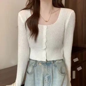 여성 2컬러 스퀘어넥 크롭 기장 패션 가디건 LK-G017