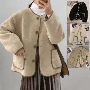 파이핑 배색 여성 뽀글이 노카라 가디건 LED-1155