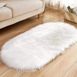 [에이치플러스몰]TBZ 포근한 감성 타원형 장모러그 화이트 거실러그 신혼