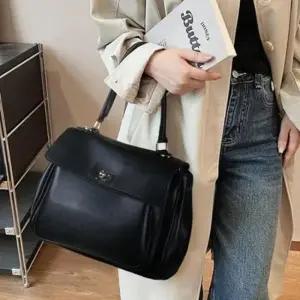 [패션] 여성백팩 외출 직장인 데일리가방 여자가방 비지니스