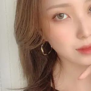 여성귀걸이 골드컬러 웨이브귀걸이 패션 링귀걸이 여성쥬얼리 여성귀걸이 여성팔찌