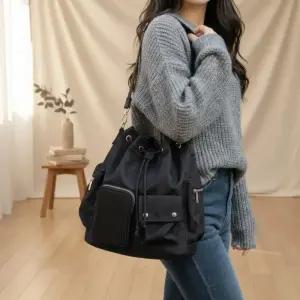 [옷자락]여성 대용량 방수 멀티포켓 나일론 숄더백