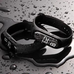 스포츠 등산 레저 방수 LED 터치 디지털 손목 시계 dwi6+3fTF