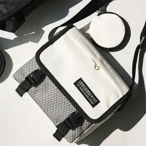 캐주얼 크로스백 메신저백 데일리 학생가방 스퀘어백 스트랩크로스백 30대크로스백