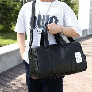 큰가방 다용도 여행 운동 크로스백 가죽 세련 보스턴